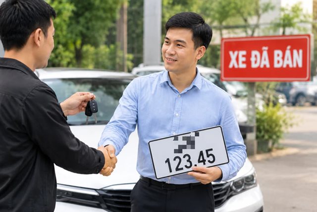 Bán xe vẫn giữ được biển số nhưng chủ xe cần nhớ mốc thời gian này
